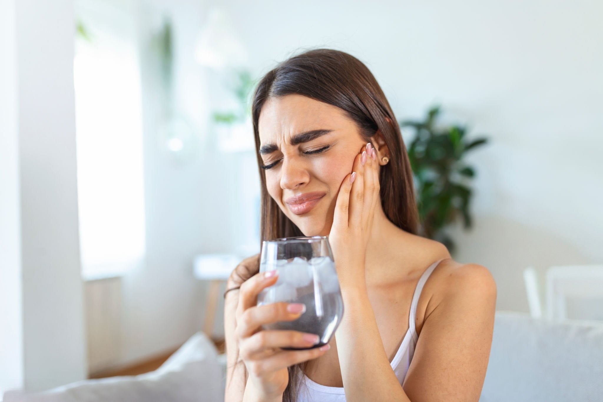 Pain Management During Teeth Straightening: Tips and Tricks from Orthodontists and Patients